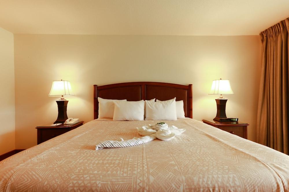 Resort Hanalei Bay 3*